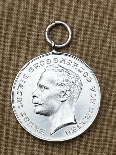 Für kriegsverdienste medaille - für,